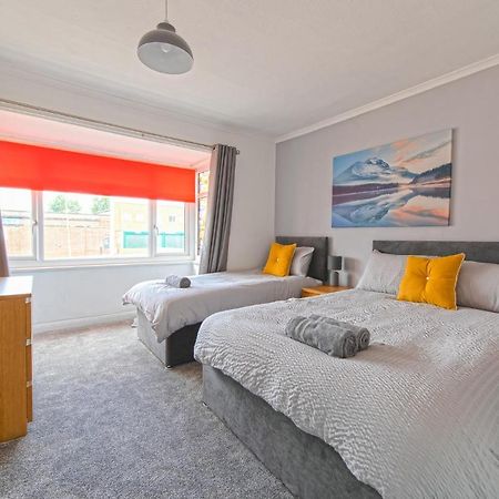 York House - Short Stay Leeds リーズ エクステリア 写真