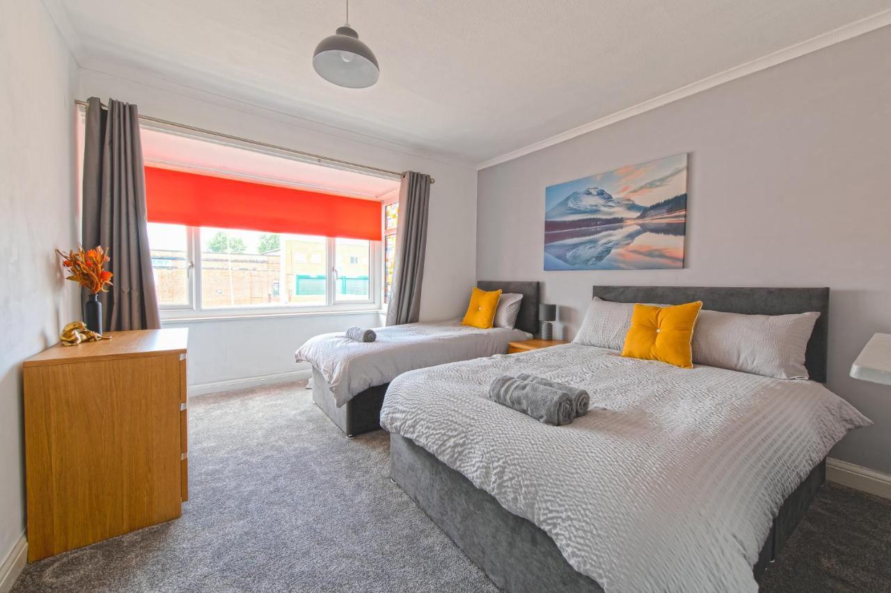 York House - Short Stay Leeds リーズ エクステリア 写真