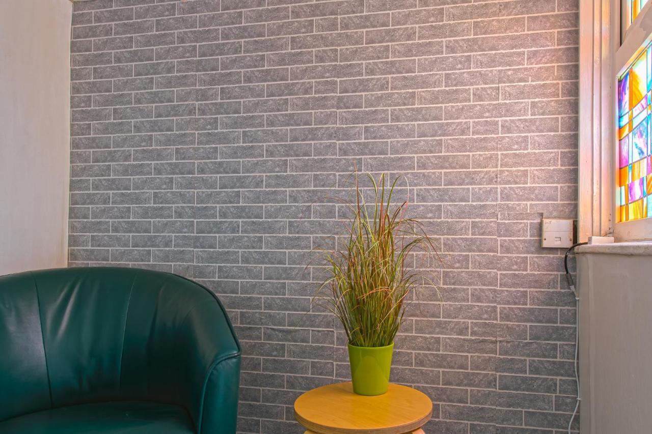 York House - Short Stay Leeds リーズ エクステリア 写真